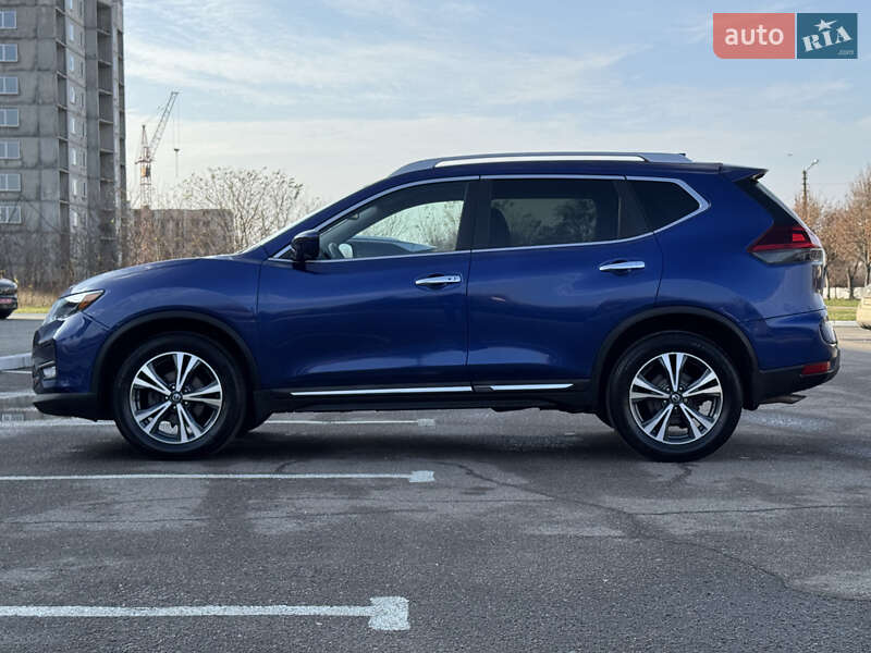 Внедорожник / Кроссовер Nissan Rogue 2018 в Полтаве