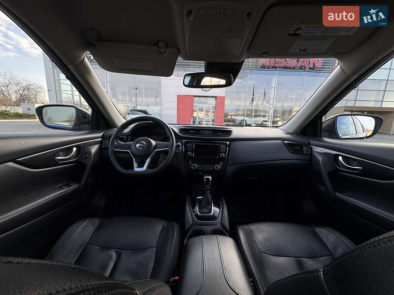 Внедорожник / Кроссовер Nissan Rogue 2018 в Полтаве