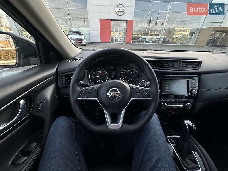 Внедорожник / Кроссовер Nissan Rogue 2018 в Полтаве