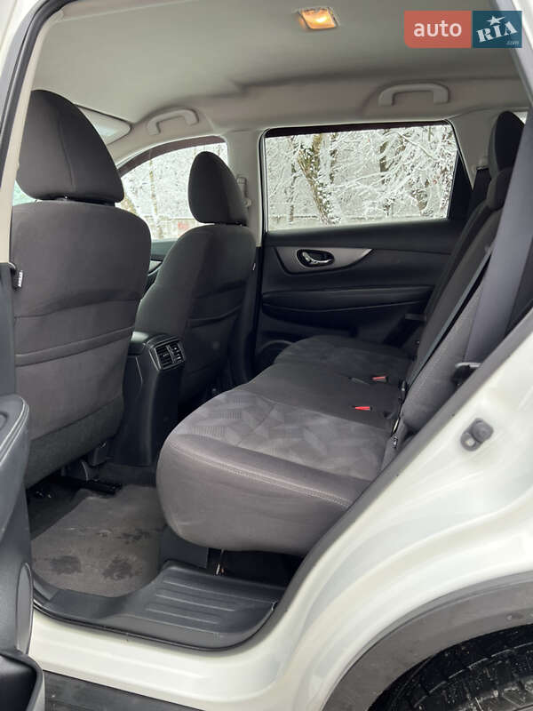 Внедорожник / Кроссовер Nissan Rogue 2016 в Новояворовске фото 13 Внедорожник / Кроссовер Nissan Rogue 2016 в Новояворовске