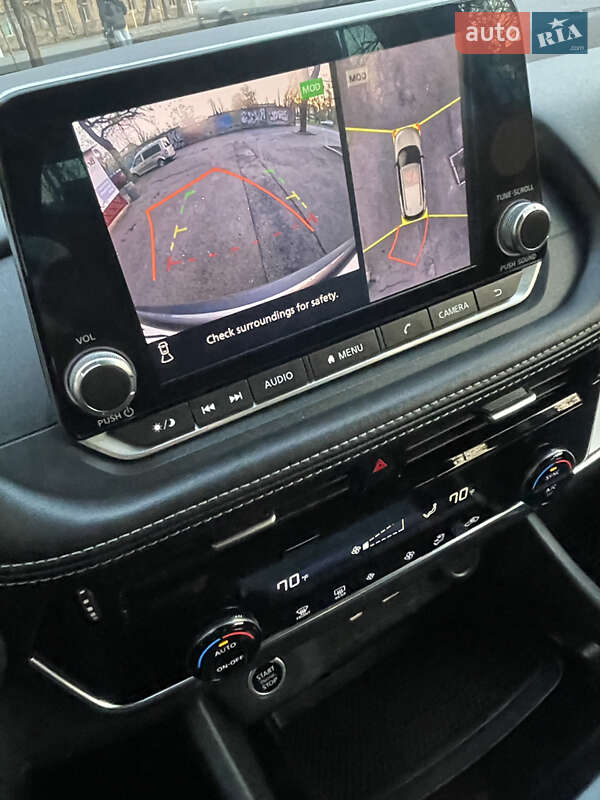 Внедорожник / Кроссовер Nissan Rogue 2021 в Одессе