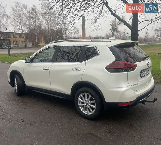 Внедорожник / Кроссовер Nissan Rogue 2018 в Ромнах