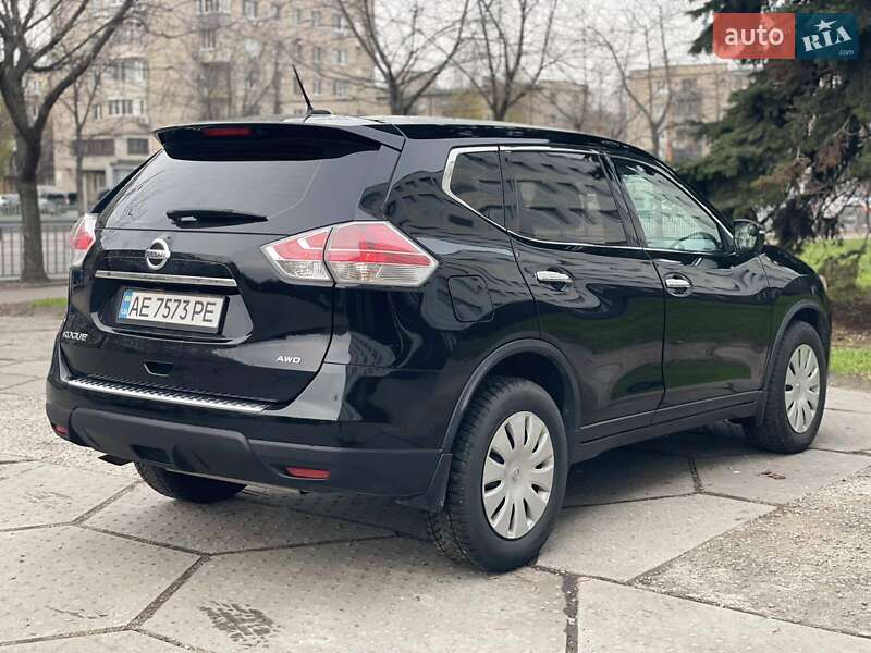 Внедорожник / Кроссовер Nissan Rogue 2015 в Днепре