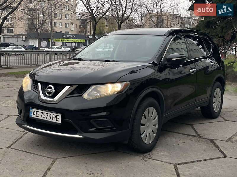 Внедорожник / Кроссовер Nissan Rogue 2015 в Днепре