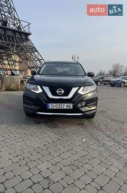 Внедорожник / Кроссовер Nissan Rogue 2017 в Харькове