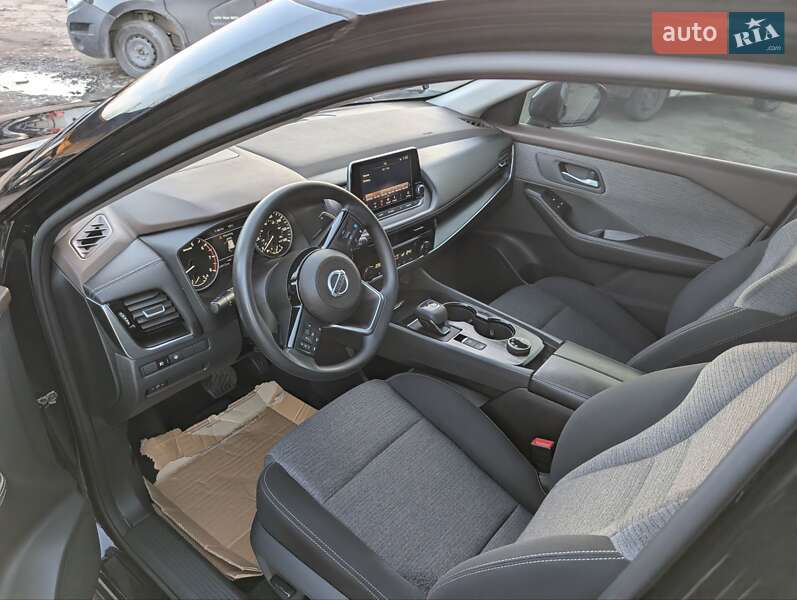 Внедорожник / Кроссовер Nissan Rogue 2021 в Ровно