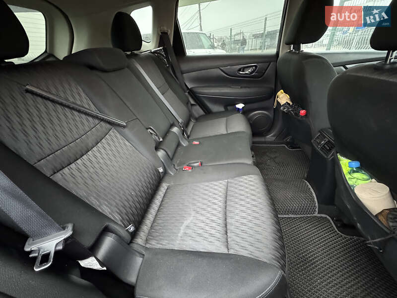 Внедорожник / Кроссовер Nissan Rogue 2018 в Киеве