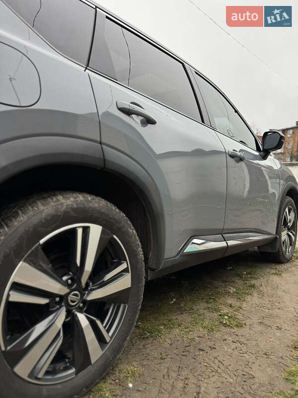 Позашляховик / Кросовер Nissan Rogue 2020 в Славуті