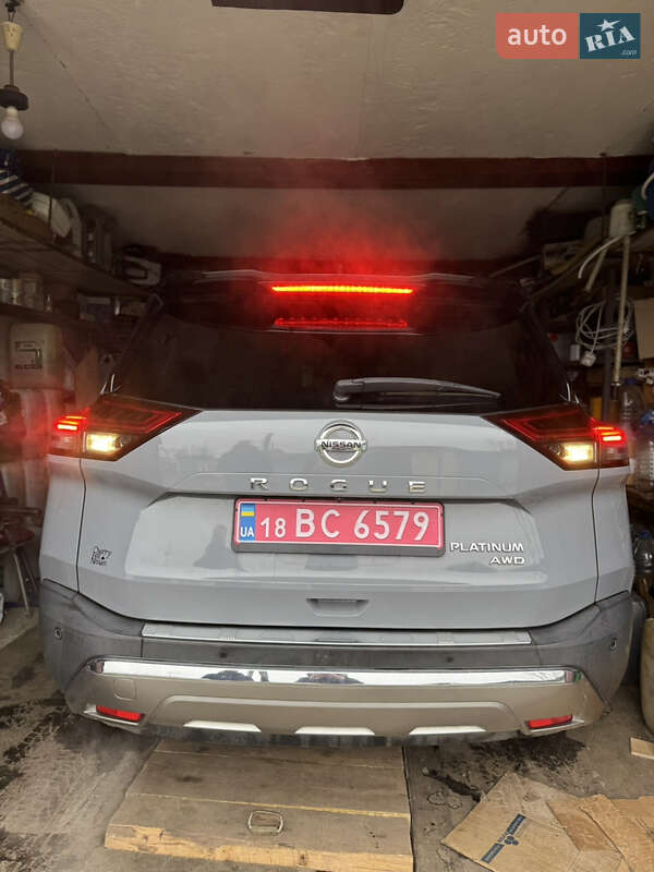 Позашляховик / Кросовер Nissan Rogue 2020 в Славуті