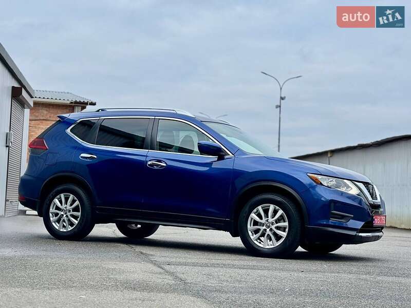 Внедорожник / Кроссовер Nissan Rogue 2019 в Киеве