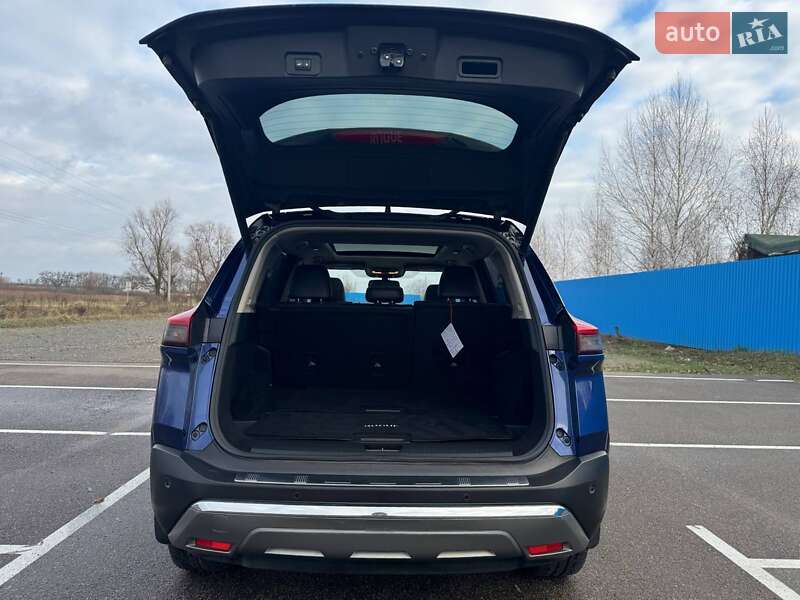 Внедорожник / Кроссовер Nissan Rogue 2021 в Киеве