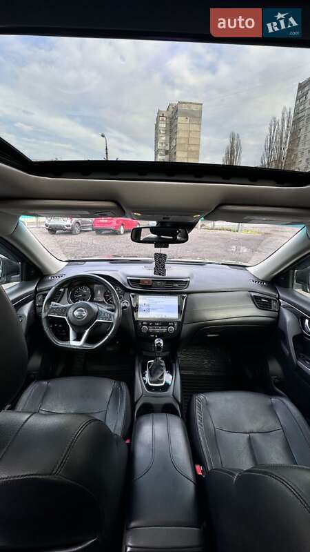 Внедорожник / Кроссовер Nissan Rogue 2017 в Харькове