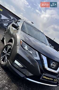 Внедорожник / Кроссовер Nissan Rogue 2017 в Харькове