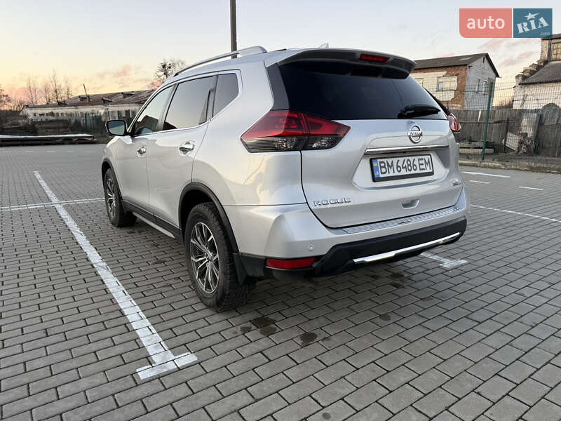 Позашляховик / Кросовер Nissan Rogue 2020 в Ромнах