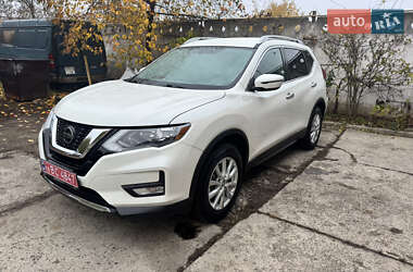 Внедорожник / Кроссовер Nissan Rogue 2018 в Полтаве
