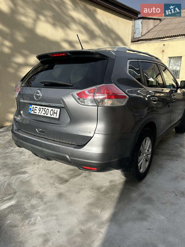 Внедорожник / Кроссовер Nissan Rogue 2014 в Днепре