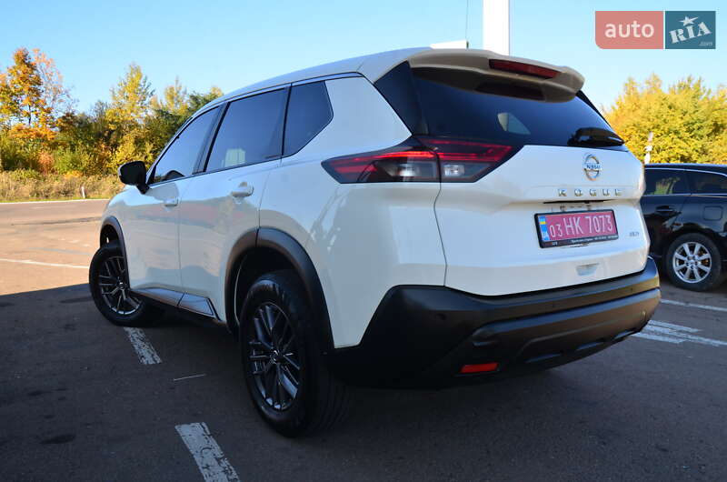 Внедорожник / Кроссовер Nissan Rogue 2021 в Дрогобыче