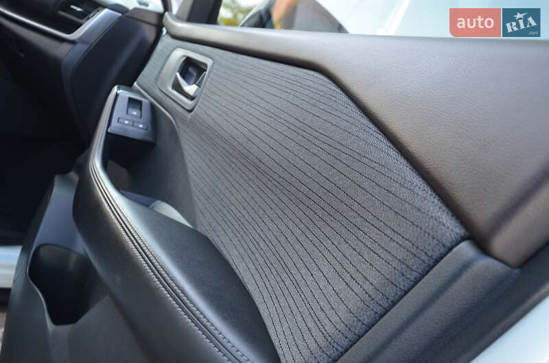 Внедорожник / Кроссовер Nissan Rogue 2021 в Дрогобыче