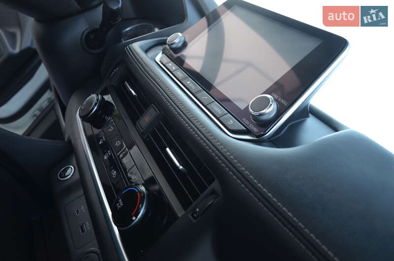 Внедорожник / Кроссовер Nissan Rogue 2021 в Дрогобыче