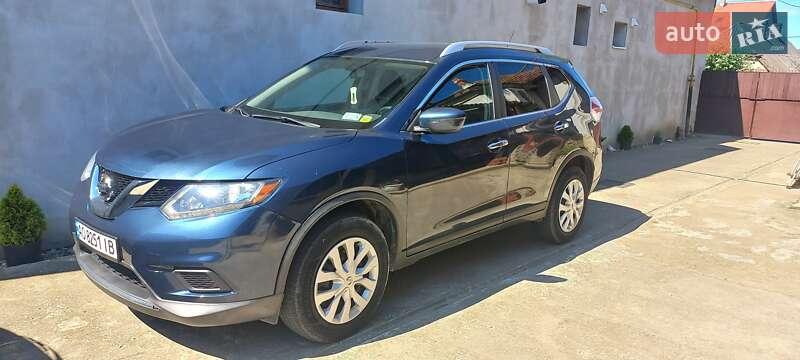 Позашляховик / Кросовер Nissan Rogue 2016 в Береговому