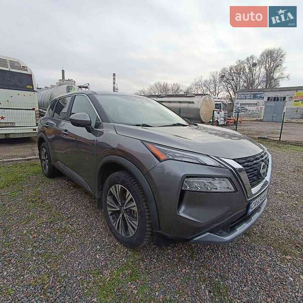 Позашляховик / Кросовер Nissan Rogue 2023 в Черкасах