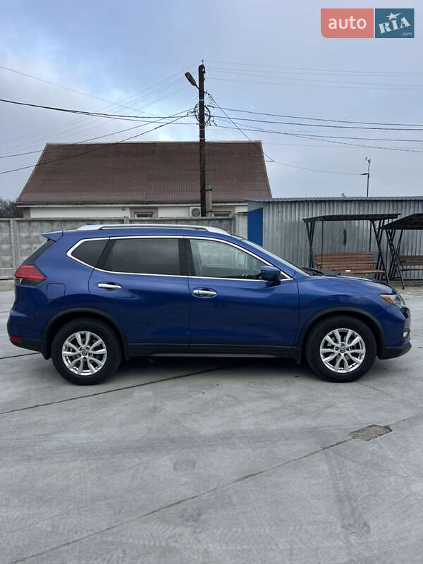 Внедорожник / Кроссовер Nissan Rogue 2017 в Белой Церкви