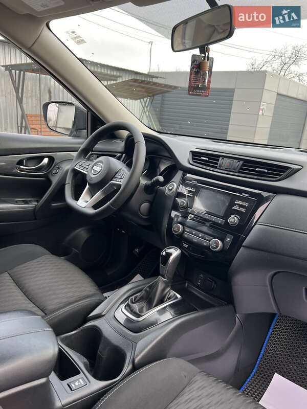 Внедорожник / Кроссовер Nissan Rogue 2017 в Белой Церкви