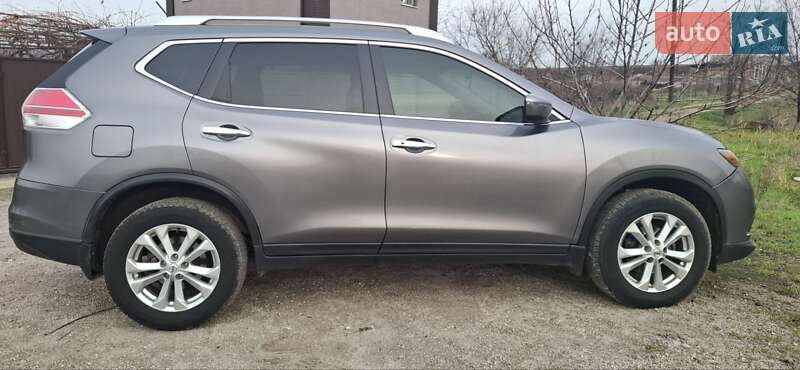 Позашляховик / Кросовер Nissan Rogue 2016 в Кривому Розі