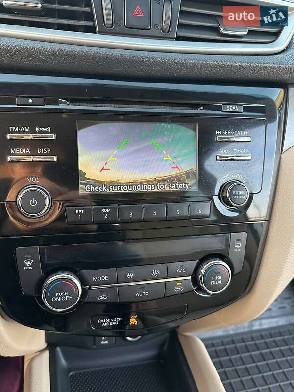 Внедорожник / Кроссовер Nissan Rogue 2015 в Киеве