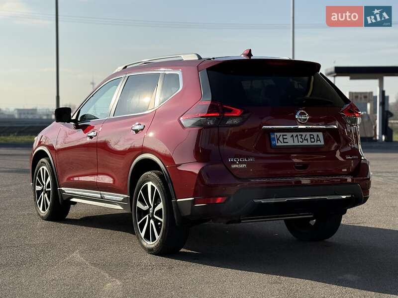 Внедорожник / Кроссовер Nissan Rogue 2018 в Днепре