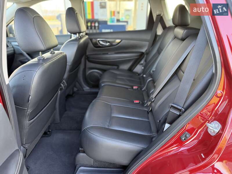 Внедорожник / Кроссовер Nissan Rogue 2018 в Днепре