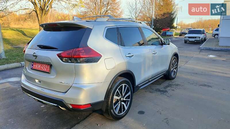 Внедорожник / Кроссовер Nissan Rogue 2020 в Полтаве