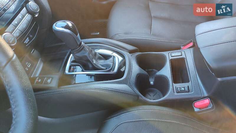 Внедорожник / Кроссовер Nissan Rogue 2020 в Полтаве