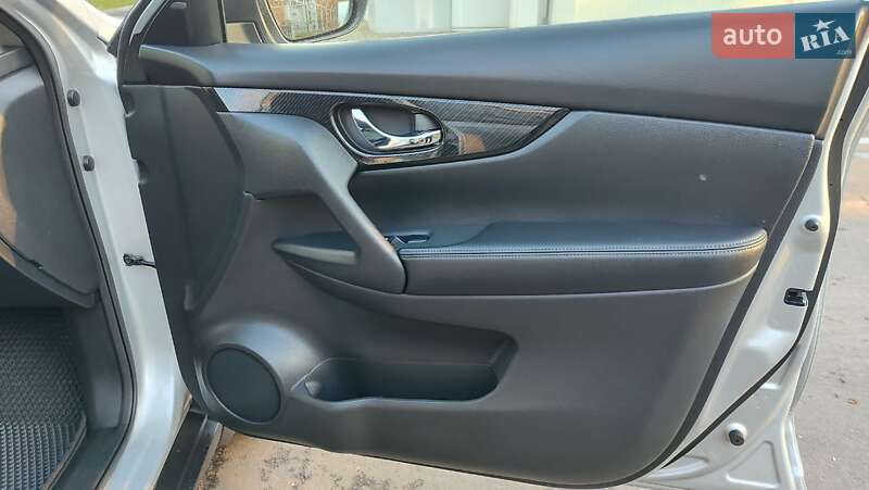 Внедорожник / Кроссовер Nissan Rogue 2020 в Полтаве