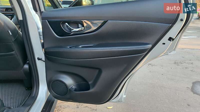 Внедорожник / Кроссовер Nissan Rogue 2020 в Полтаве