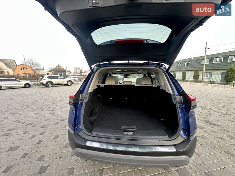 Позашляховик / Кросовер Nissan Rogue 2021 в Білій Церкві