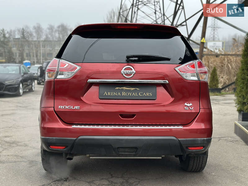 Внедорожник / Кроссовер Nissan Rogue 2015 в Харькове