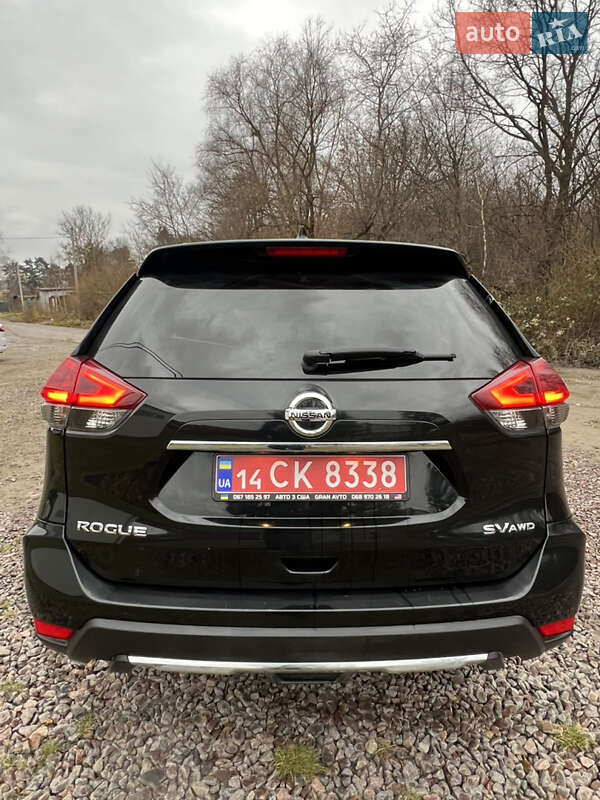 Внедорожник / Кроссовер Nissan Rogue 2018 в Новояворовске