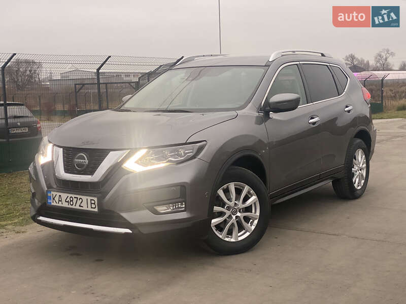 Внедорожник / Кроссовер Nissan Rogue 2020 в Киеве