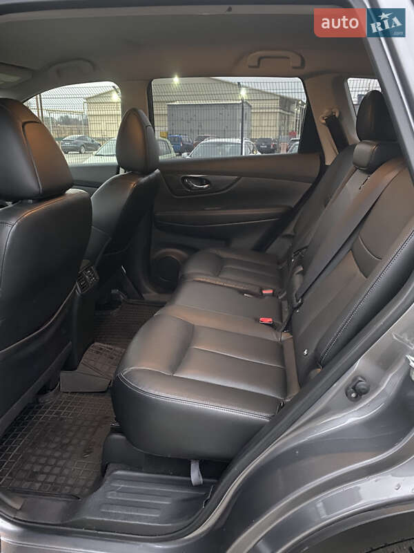 Внедорожник / Кроссовер Nissan Rogue 2020 в Киеве