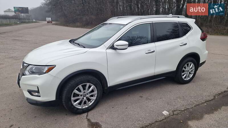 Внедорожник / Кроссовер Nissan Rogue 2019 в Знаменке