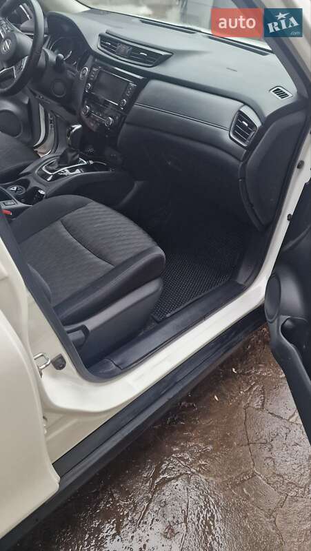 Внедорожник / Кроссовер Nissan Rogue 2019 в Знаменке