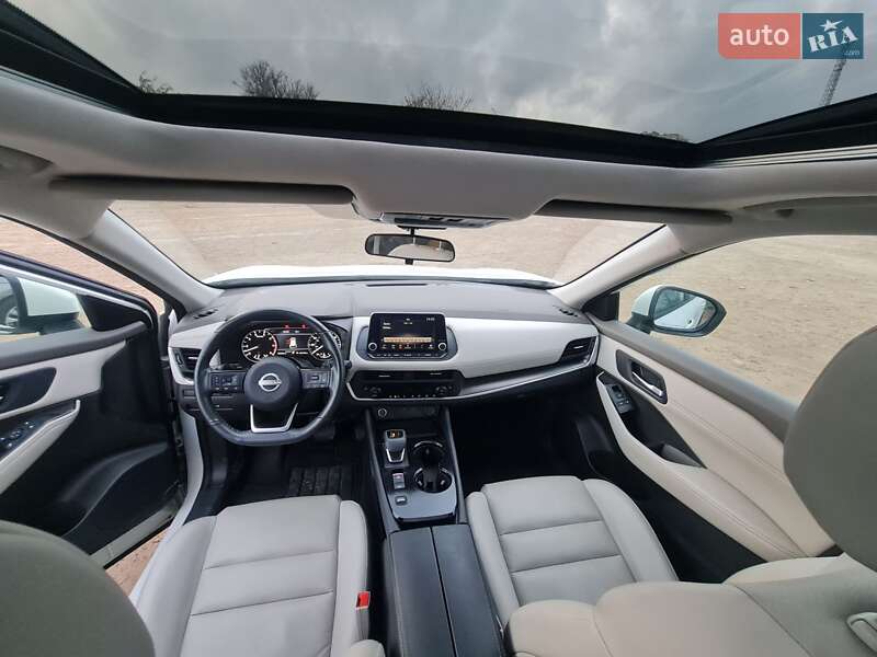 Внедорожник / Кроссовер Nissan Rogue 2023 в Черноморске