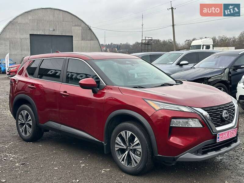 Внедорожник / Кроссовер Nissan Rogue 2022 в Луцке