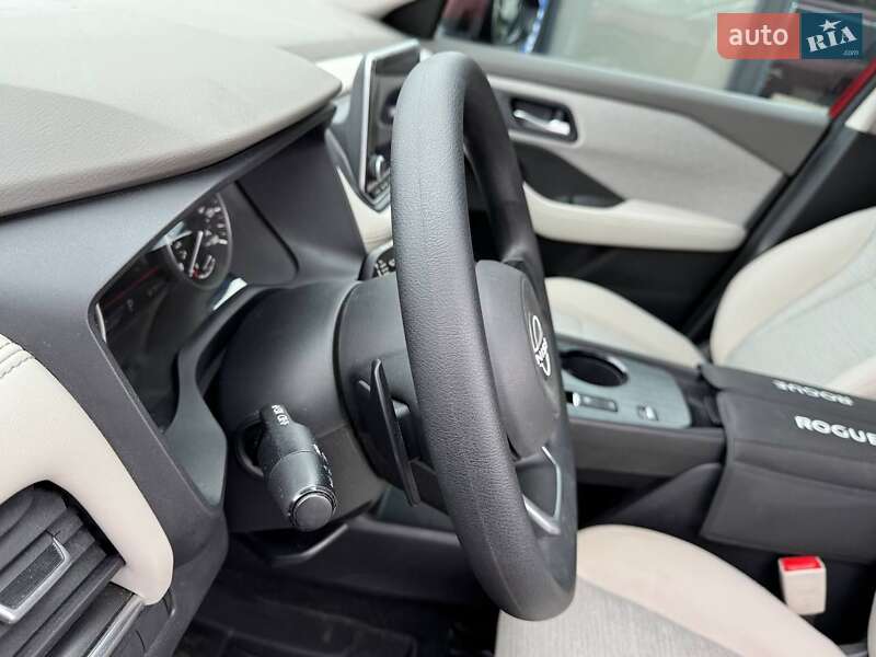 Внедорожник / Кроссовер Nissan Rogue 2022 в Луцке