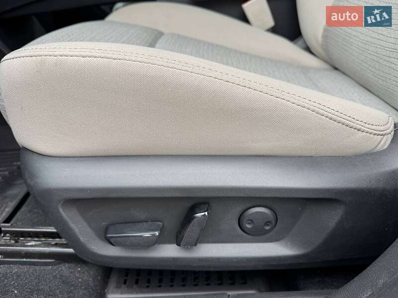 Внедорожник / Кроссовер Nissan Rogue 2022 в Луцке