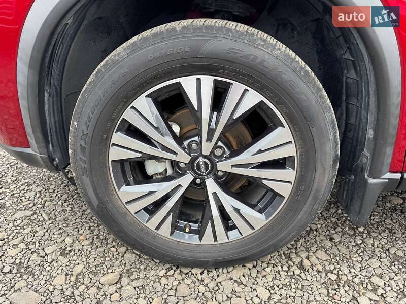 Внедорожник / Кроссовер Nissan Rogue 2022 в Луцке