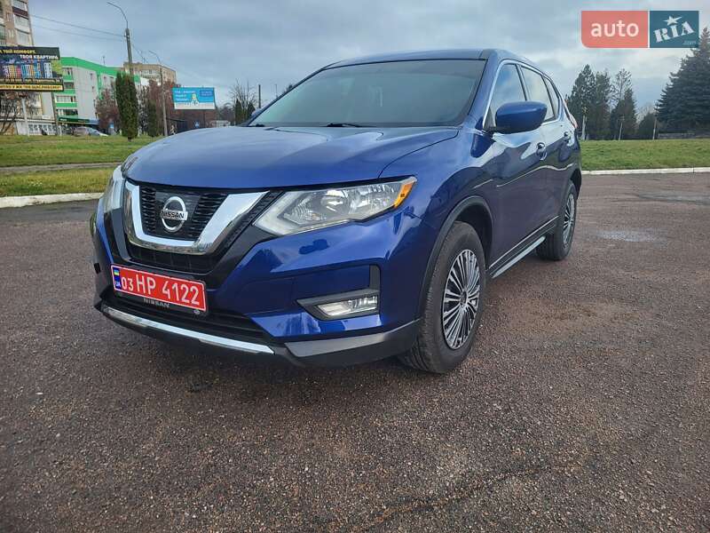 Внедорожник / Кроссовер Nissan Rogue 2017 в Ровно фото Внедорожник / Кроссовер Nissan Rogue 2017 в Ровно