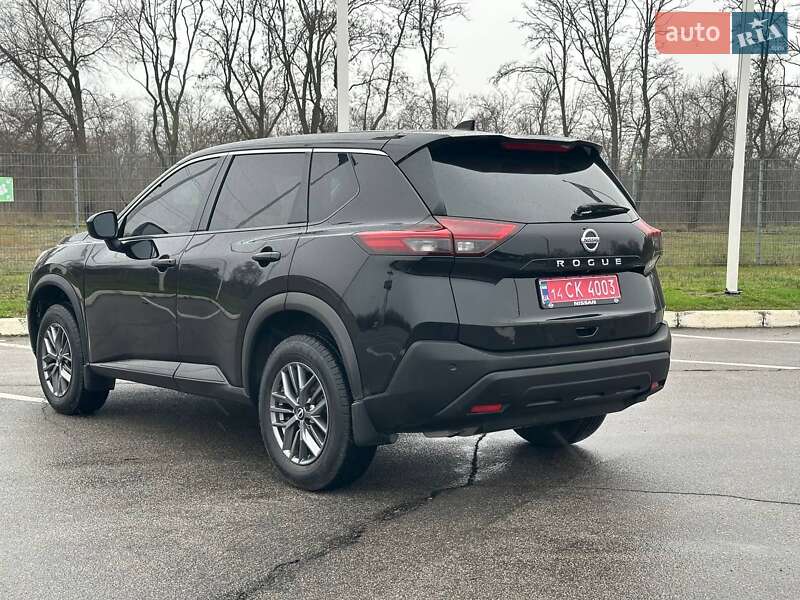 Внедорожник / Кроссовер Nissan Rogue 2021 в Запорожье