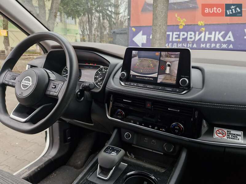 Позашляховик / Кросовер Nissan Rogue 2021 в Умані